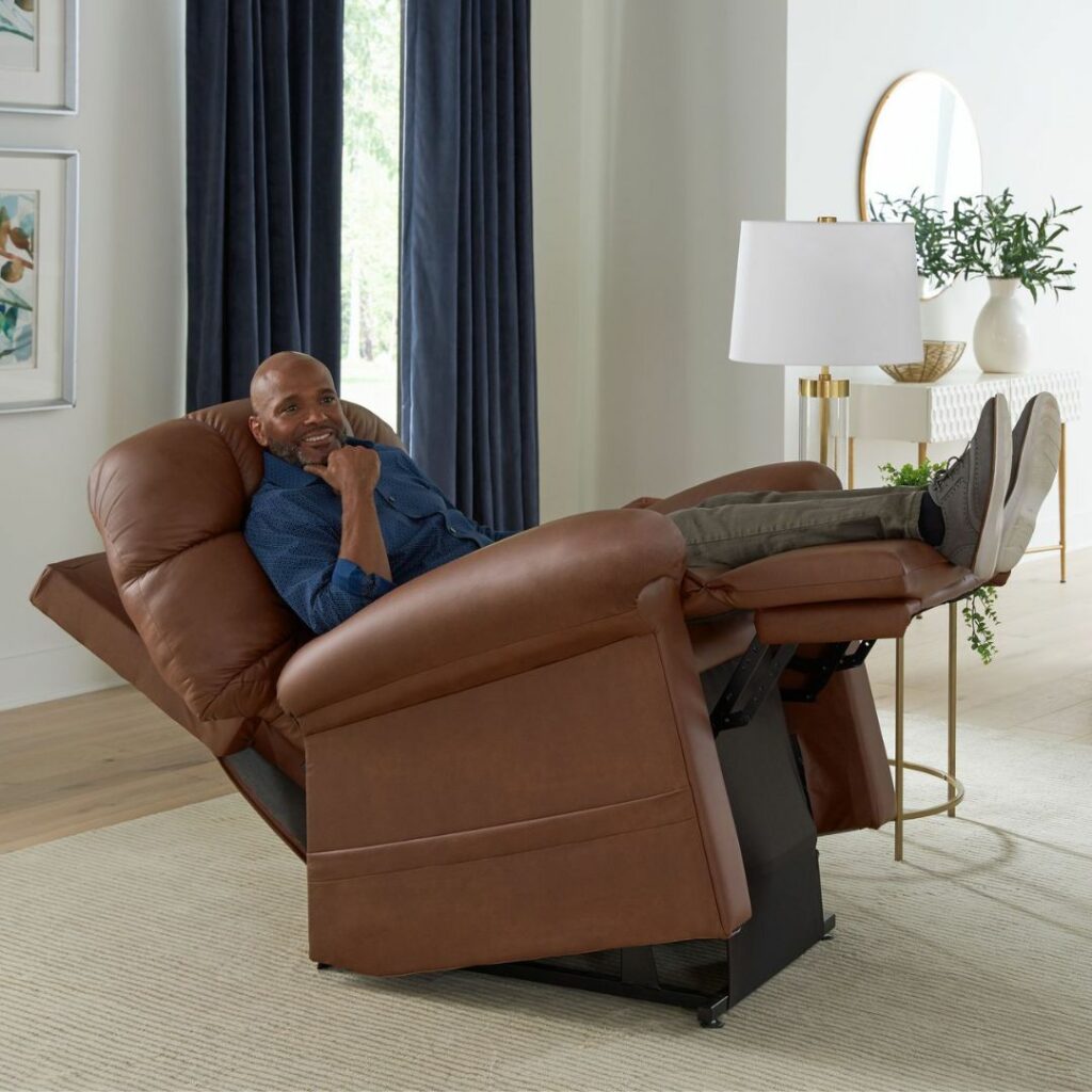 senior lift chair elderly in Buckeye